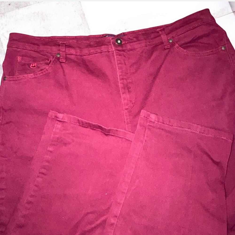 Gloria Vanderbilt Amanda Jeans Womens 18W Burgundy High Rise Tapered Leg Stretch